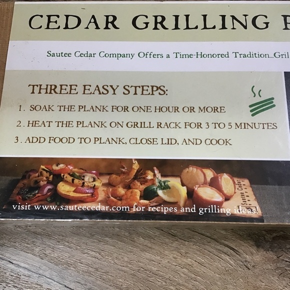 New Sautée Cedar Company Wood Planks 2 Pack Cooking BBQ Fish Meat Veggies Smoke - Picture 3 of 7
